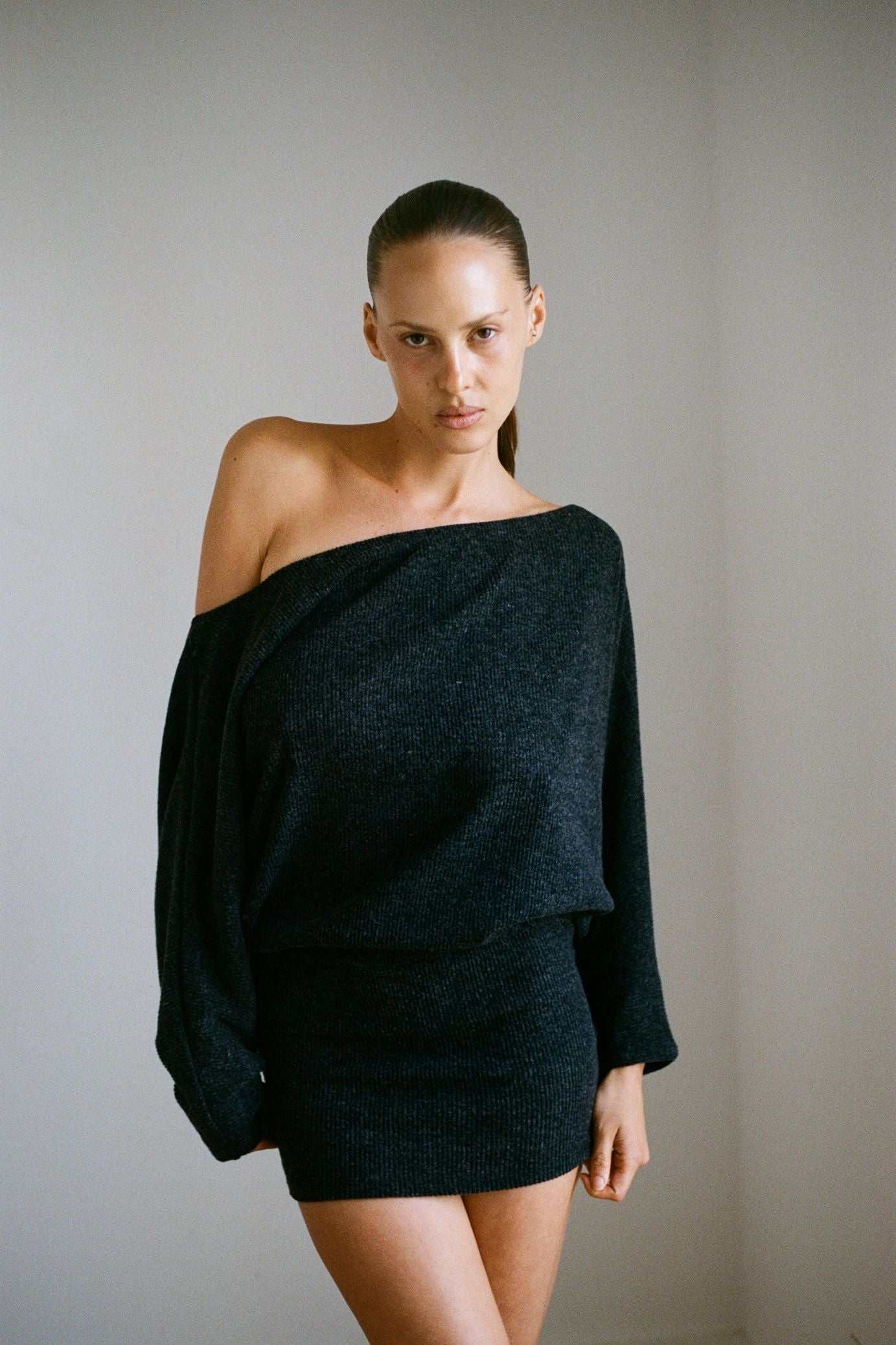 THE IZZY SWEATER DRESS IN BLACK
