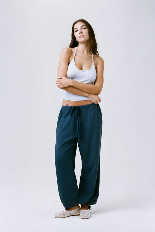 THE BRIDGET PANTS IN NAVY