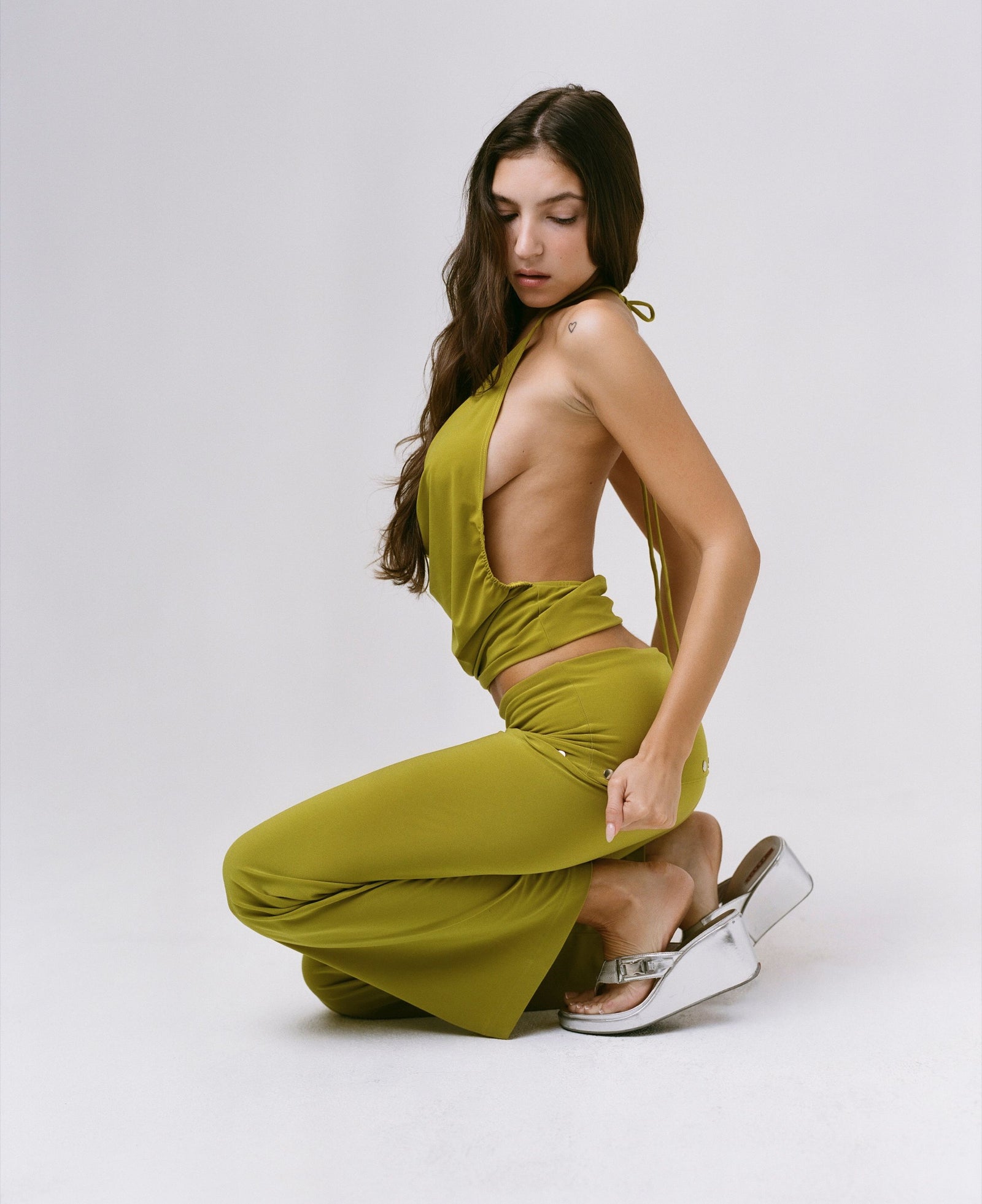 THE ELSA TOP IN GREEN