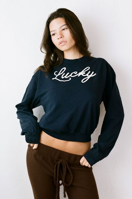THE LUCKY SWEATSHIRT IN NAVY