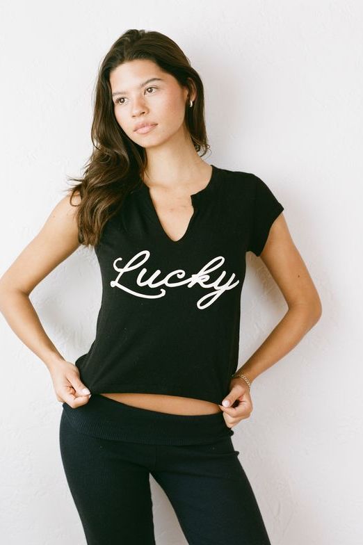 THE LUCKY TEE IN BLACK