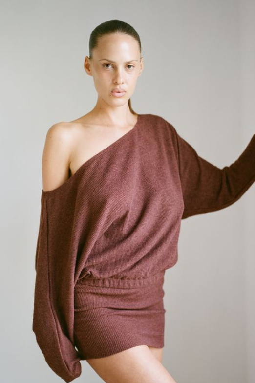 THE IZZY SWEATER DRESS IN BROWN