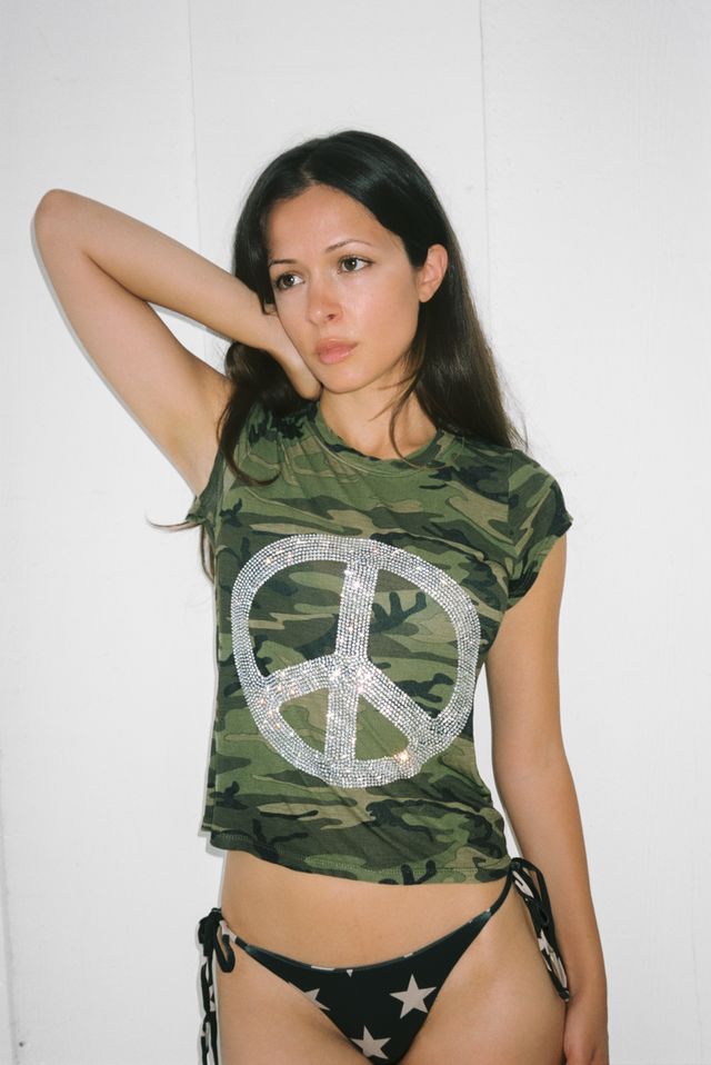 THE PEACE TEE IN CAMO