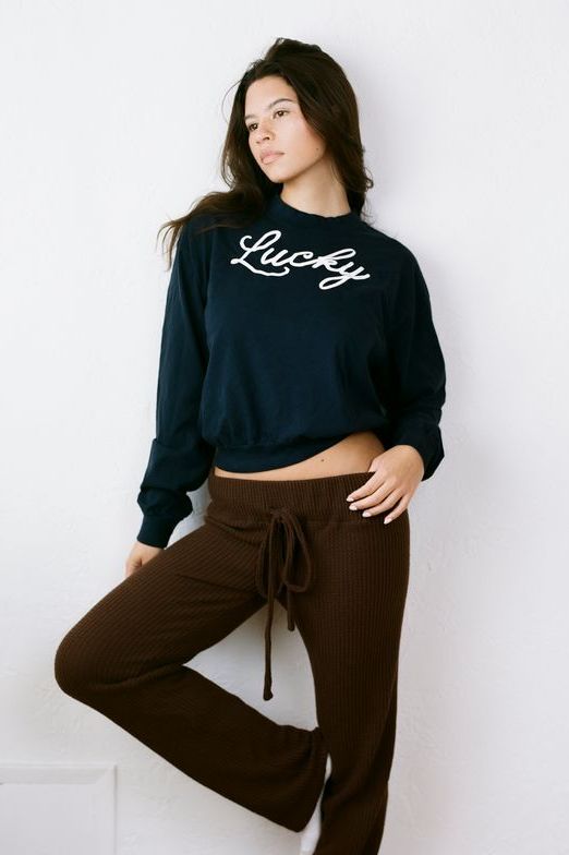 THE LUCKY SWEATSHIRT IN NAVY