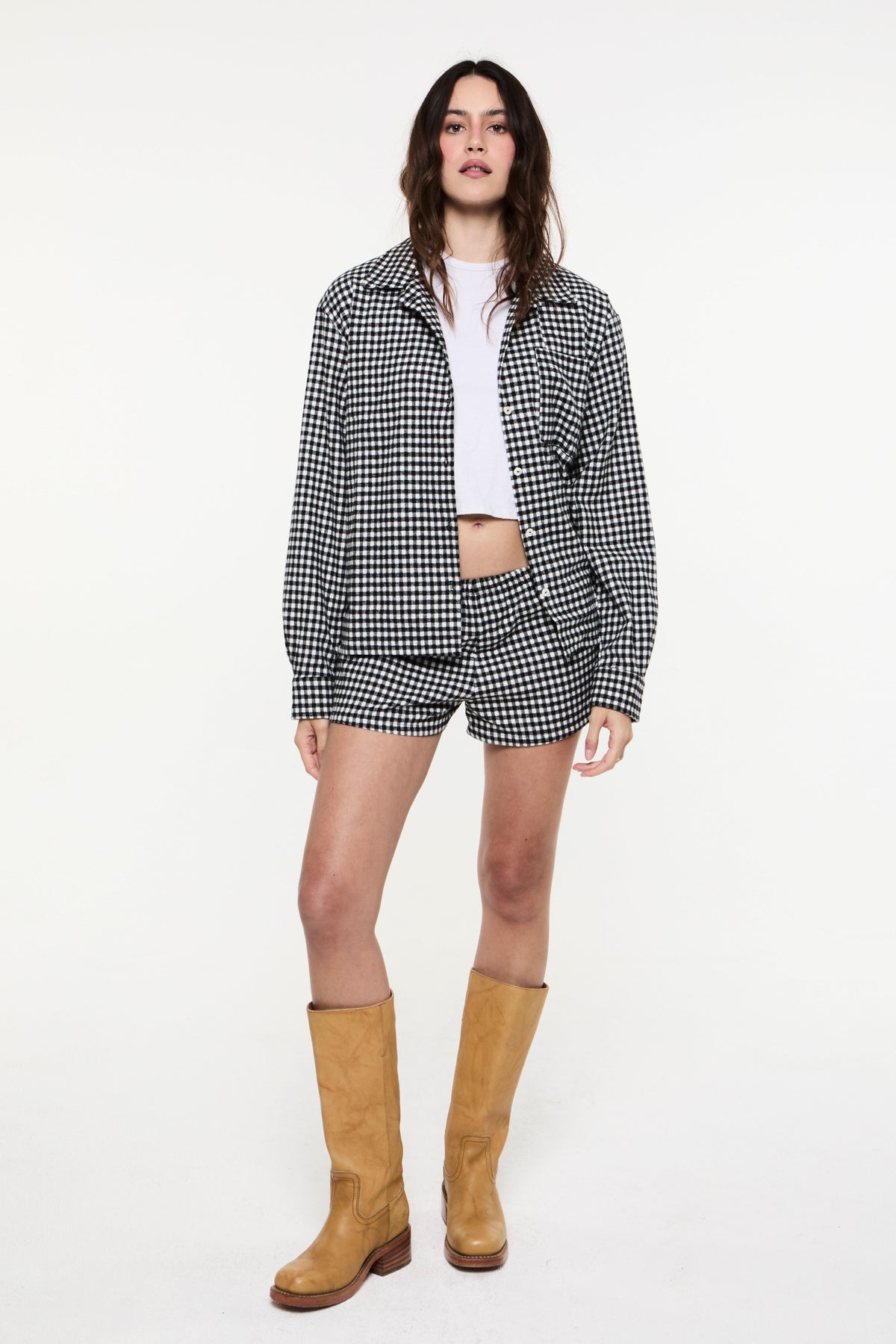 The Olive Short in Black & White