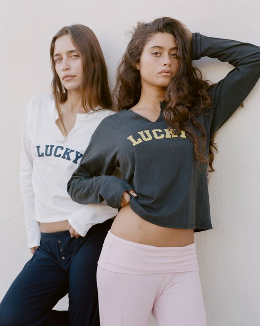 THE LUCKY LONG SLEEVE IN CHARCOAL